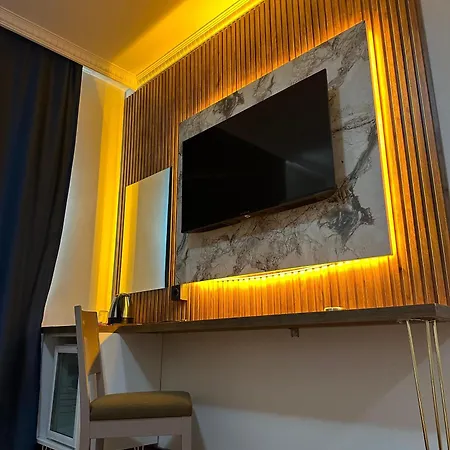 Nif Hotel 3*
