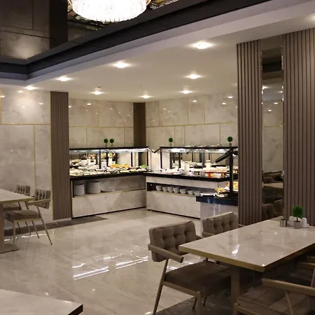 Hotel Nif 3*